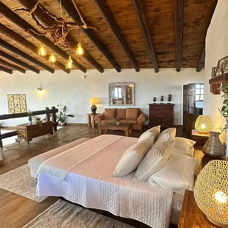 Casa Del Tanque * Гранадилла-де-Абона
