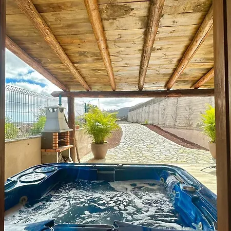 Casa Del Tanque * 格拉纳迪利亚-德阿沃纳
