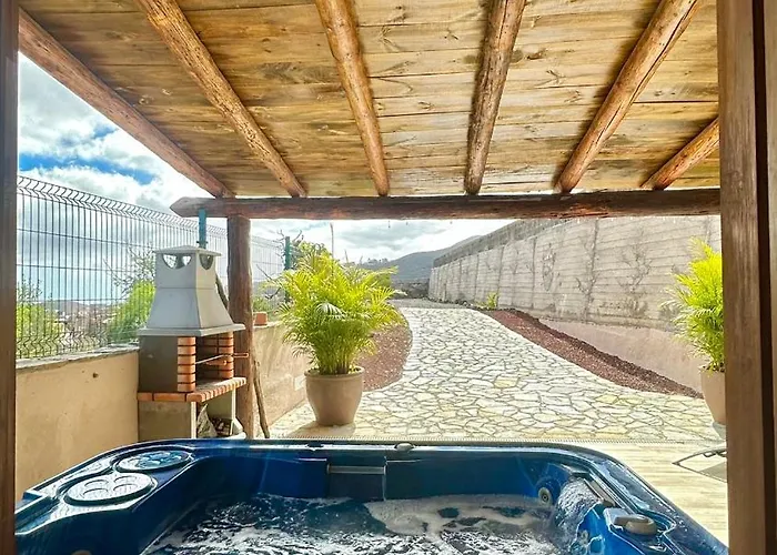 Casa Del Tanque * 格拉纳迪利亚-德阿沃纳